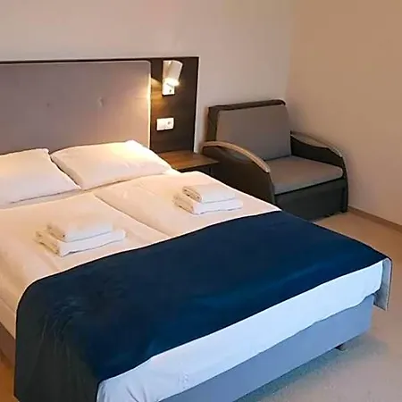 Sosnowe Wzgorze 3* Jastrzębia Góra